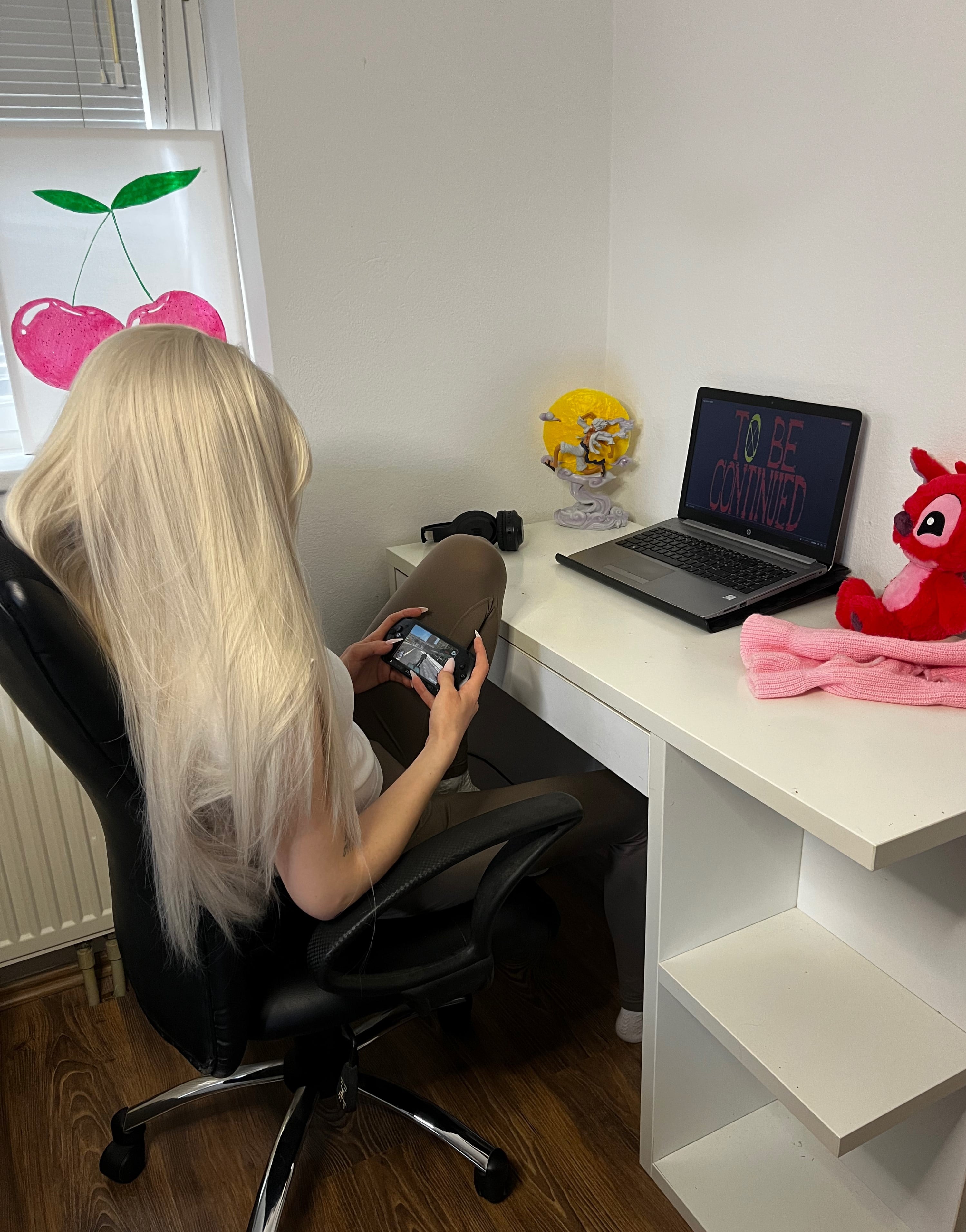 EgirlPetite Cosplay Gallery — Playful Geek Mood for Cosplay Fans