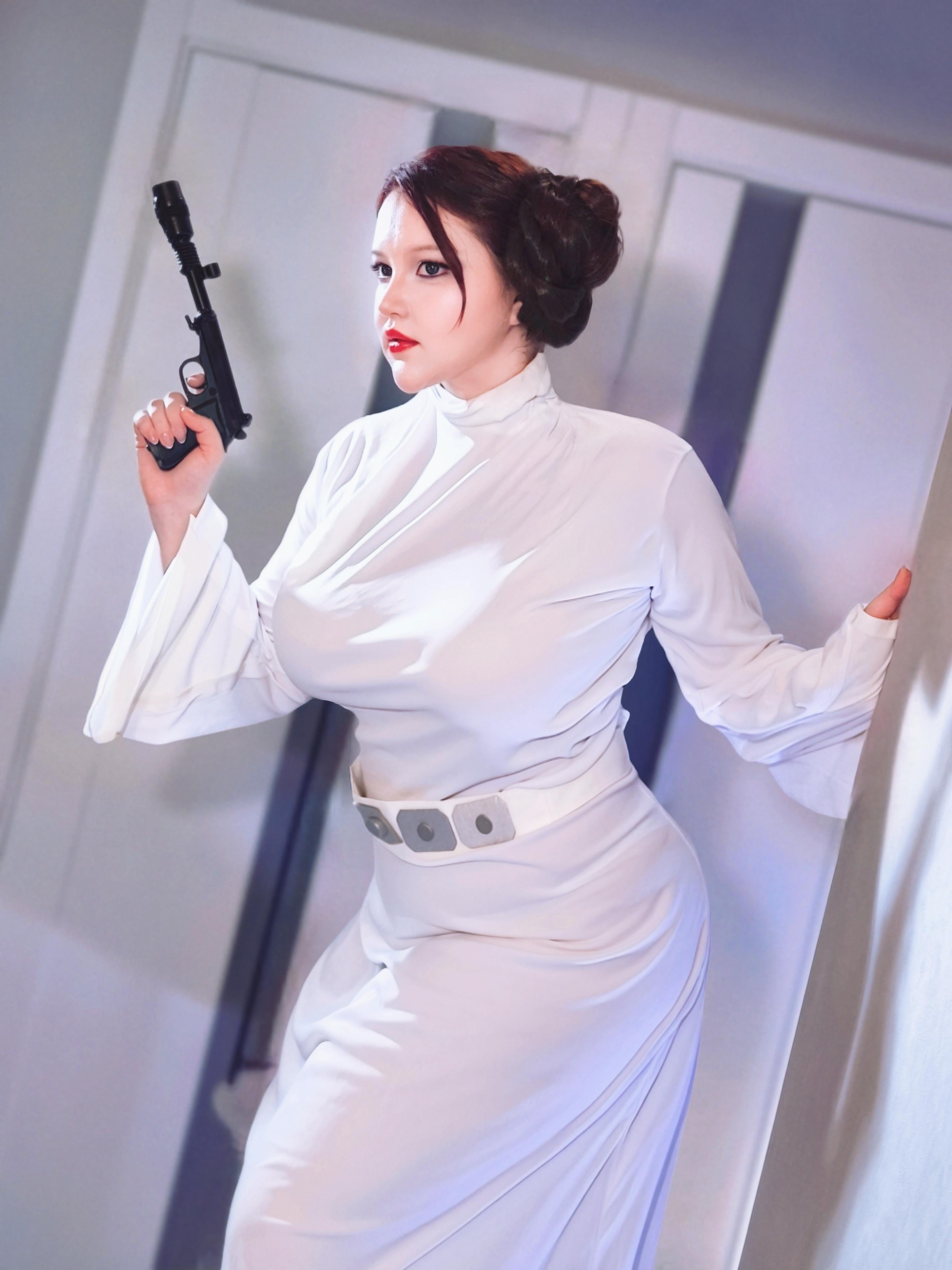 Leia Organa Cosplay — Star Wars Royal Rebel in Sensual Sci-Fi Style