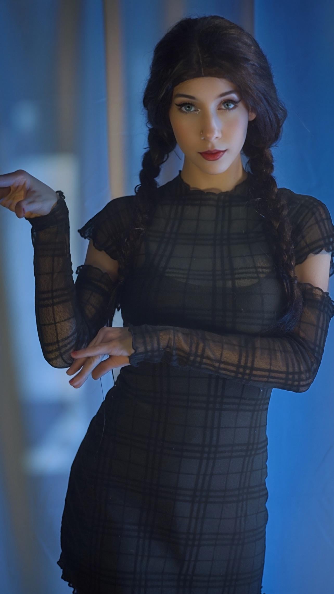 Wednesday Addams Cosplay — Gothic Geek Seduction in Black Lace