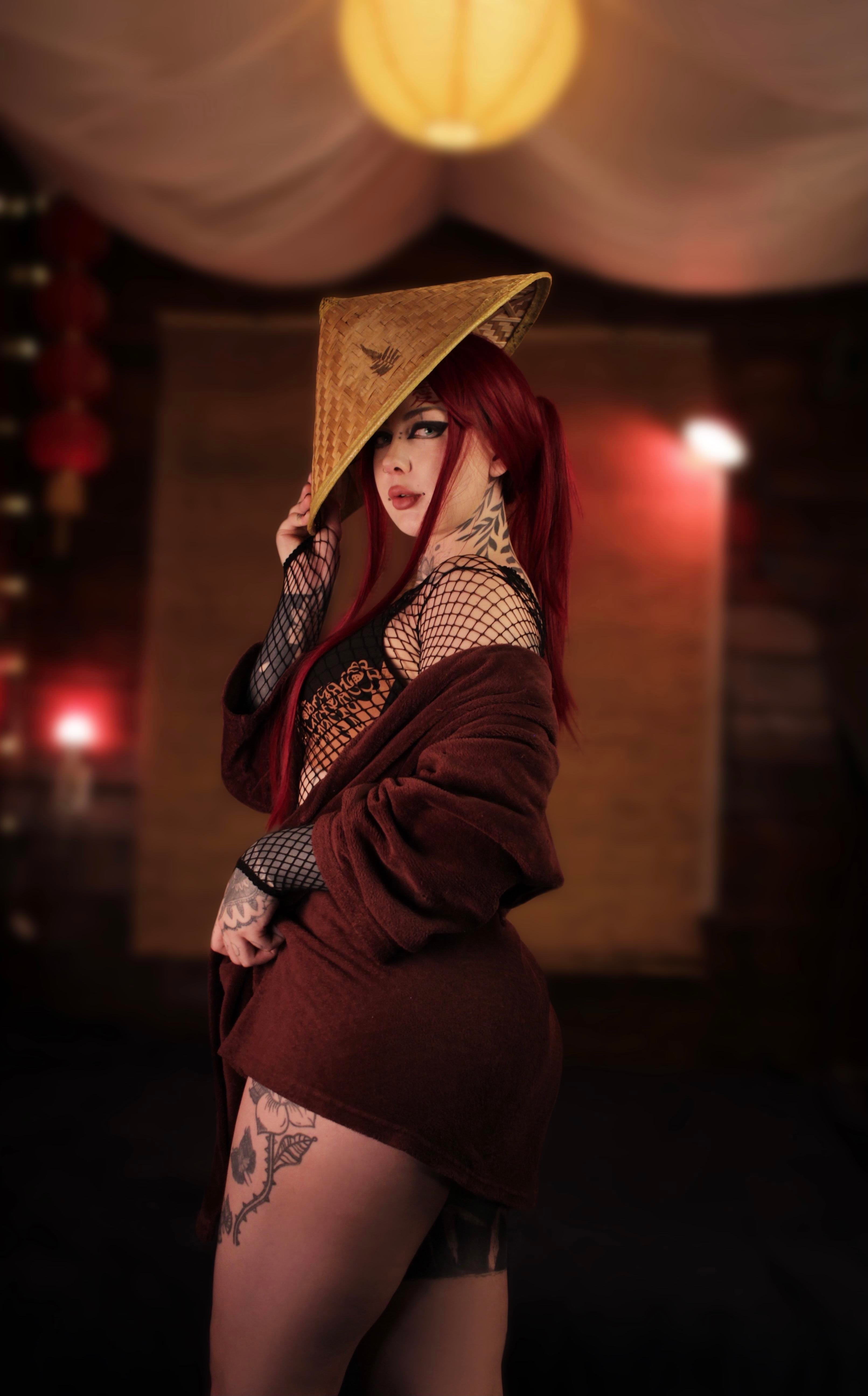 Gaara Cosplay Bedroom Gallery — Sultry Naruto-Inspired Seduction