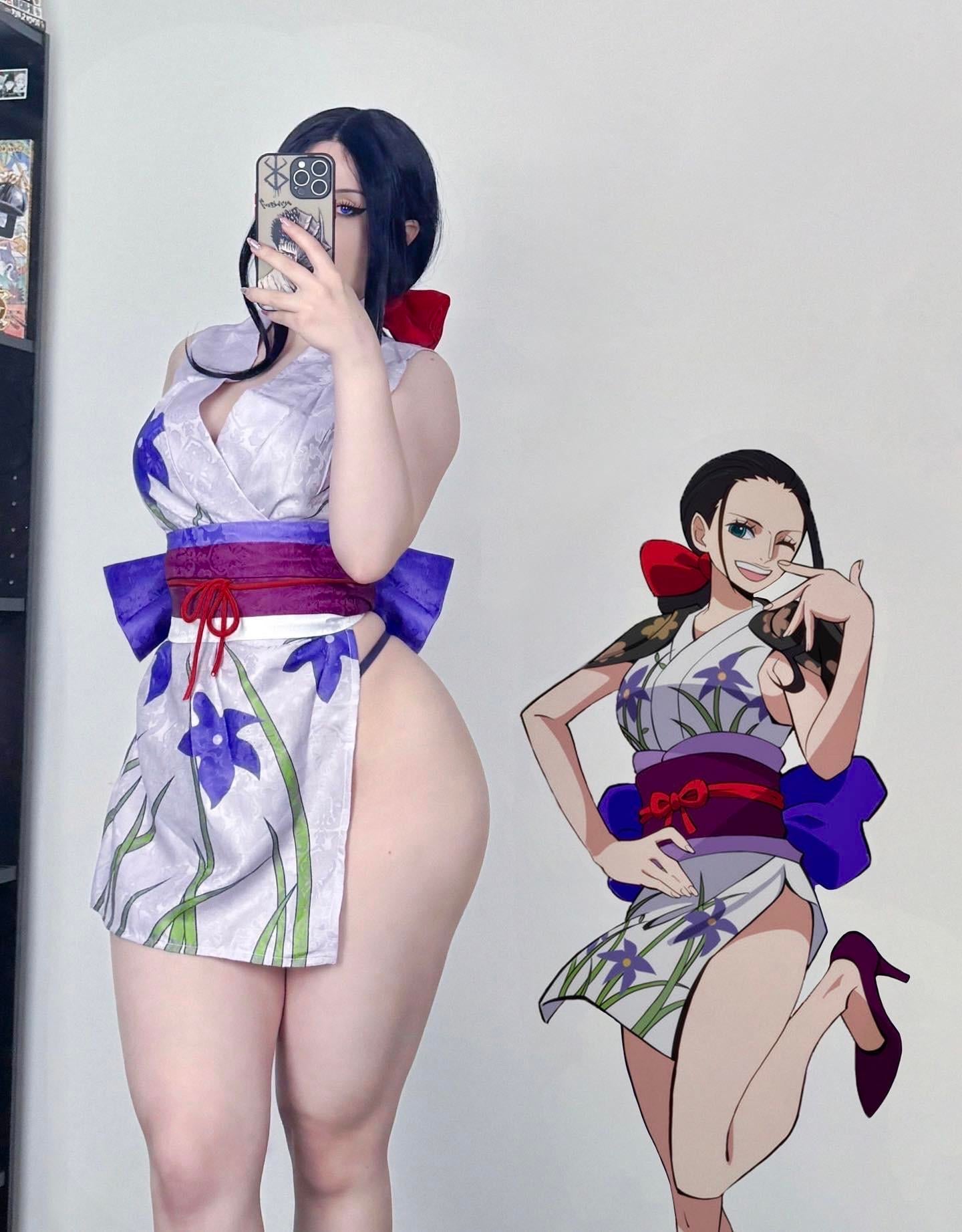 Nami vs Nico Robin Cosplay Gallery — One Piece Rivalry Unleashed