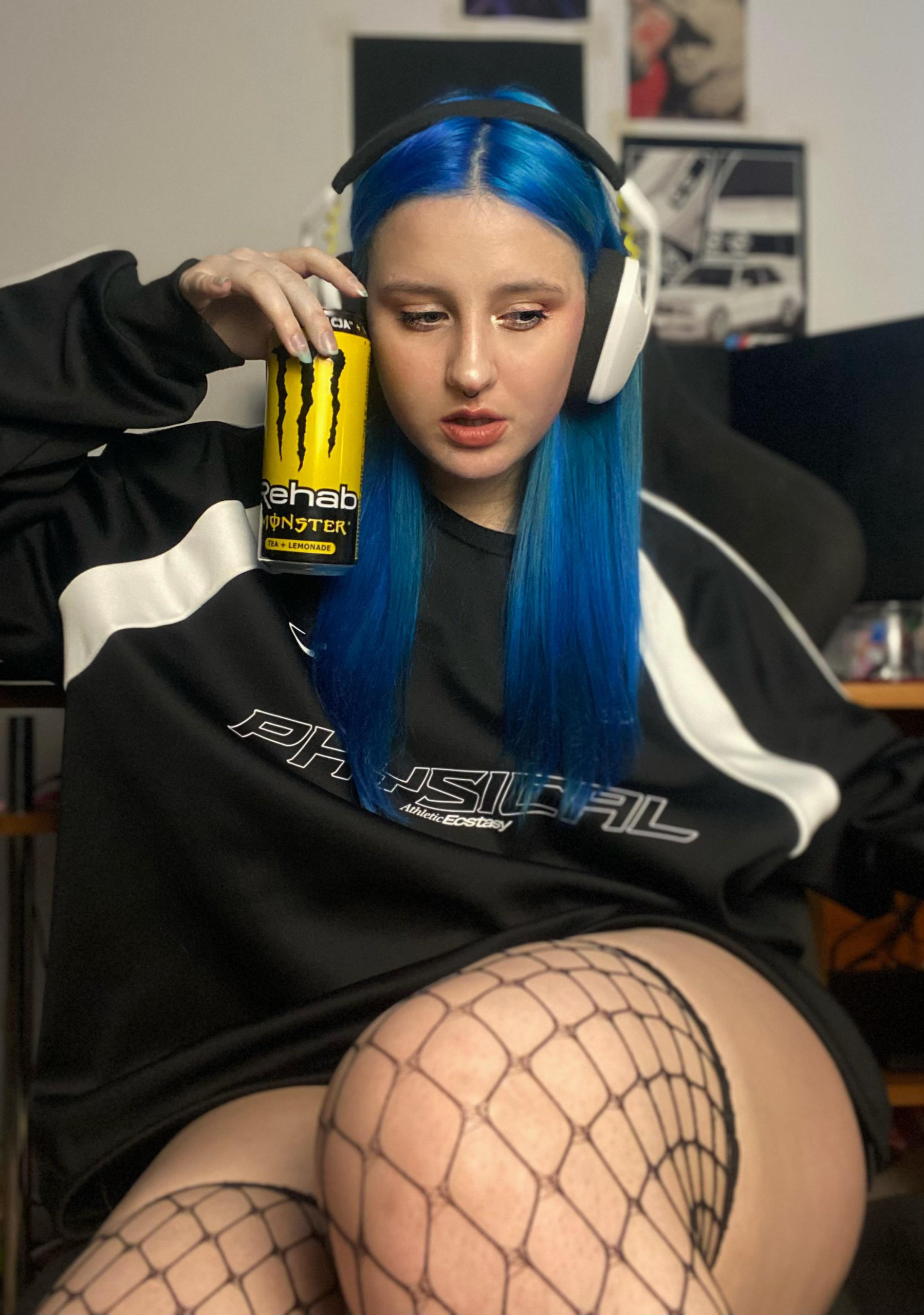 Gamer Girl RGB Seduction: E-Girl Cosplay &amp; Online Obsession