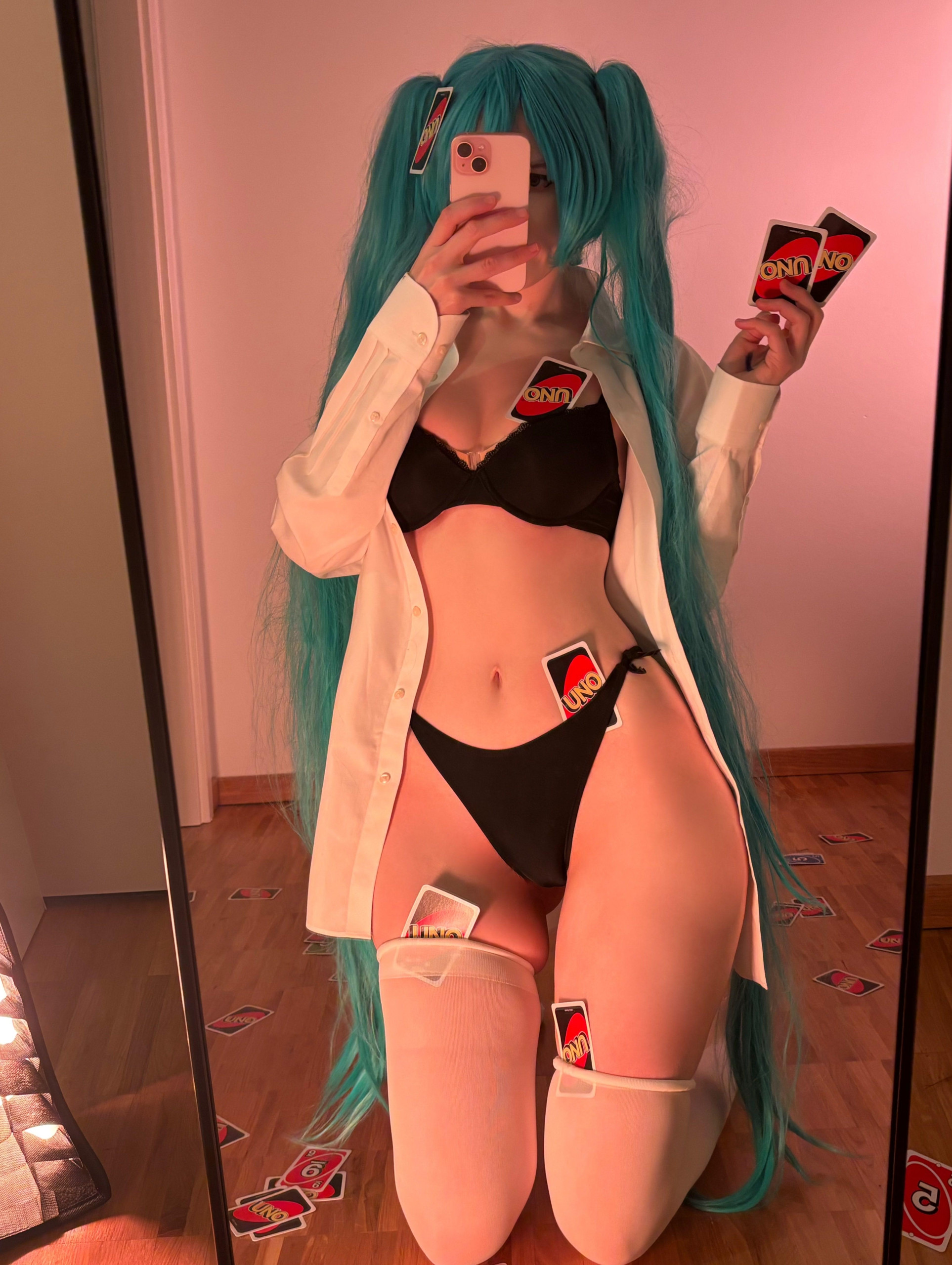 Uno Miko’s Forbidden Game: Cosplay & Geeky Lust [F] – XXX Nerds