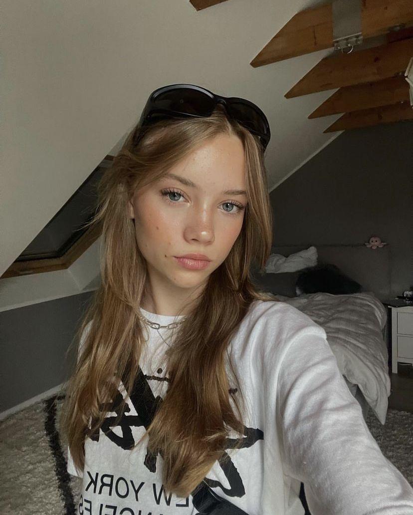 eGirl Streamer Leak: Pastel Pussy & Gamer Domination – 2026 NSFW
