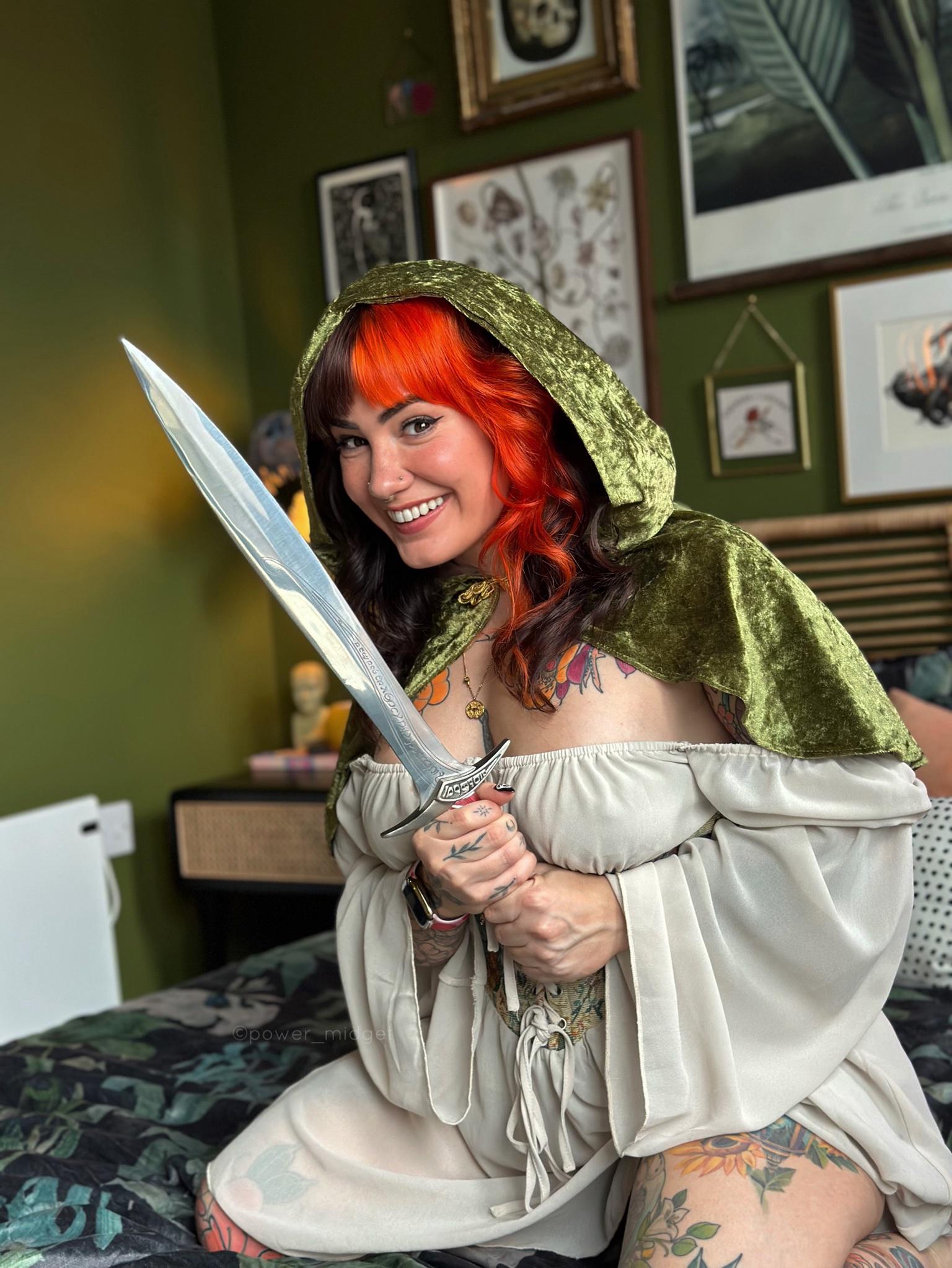 Middle-earth Nerds: Elf’s Forbidden Fantasy – NerdyGoneWild