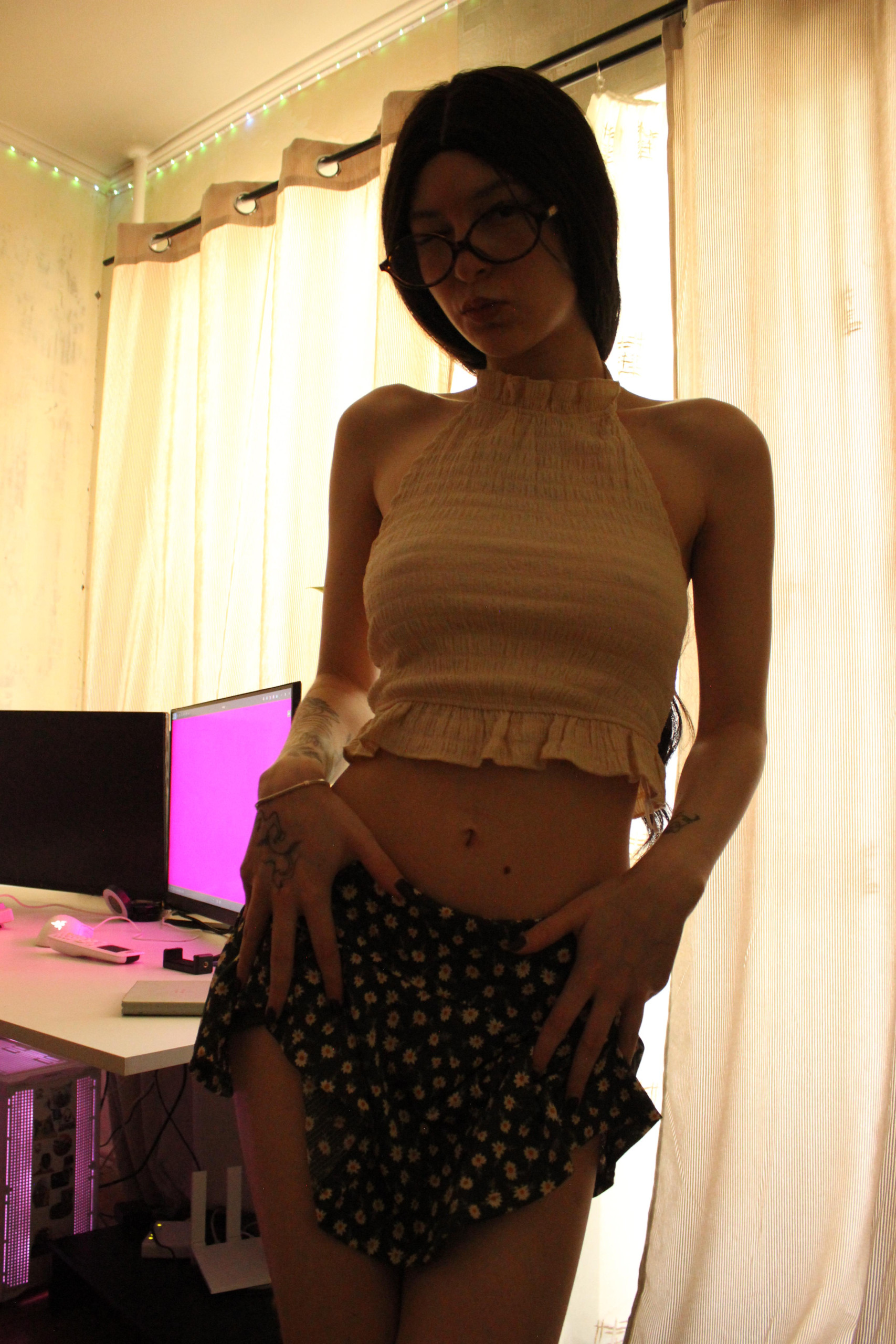 RGB Gamer Girl Tease: Naughty E-Girl Streams & Cosplay Porn 2026
