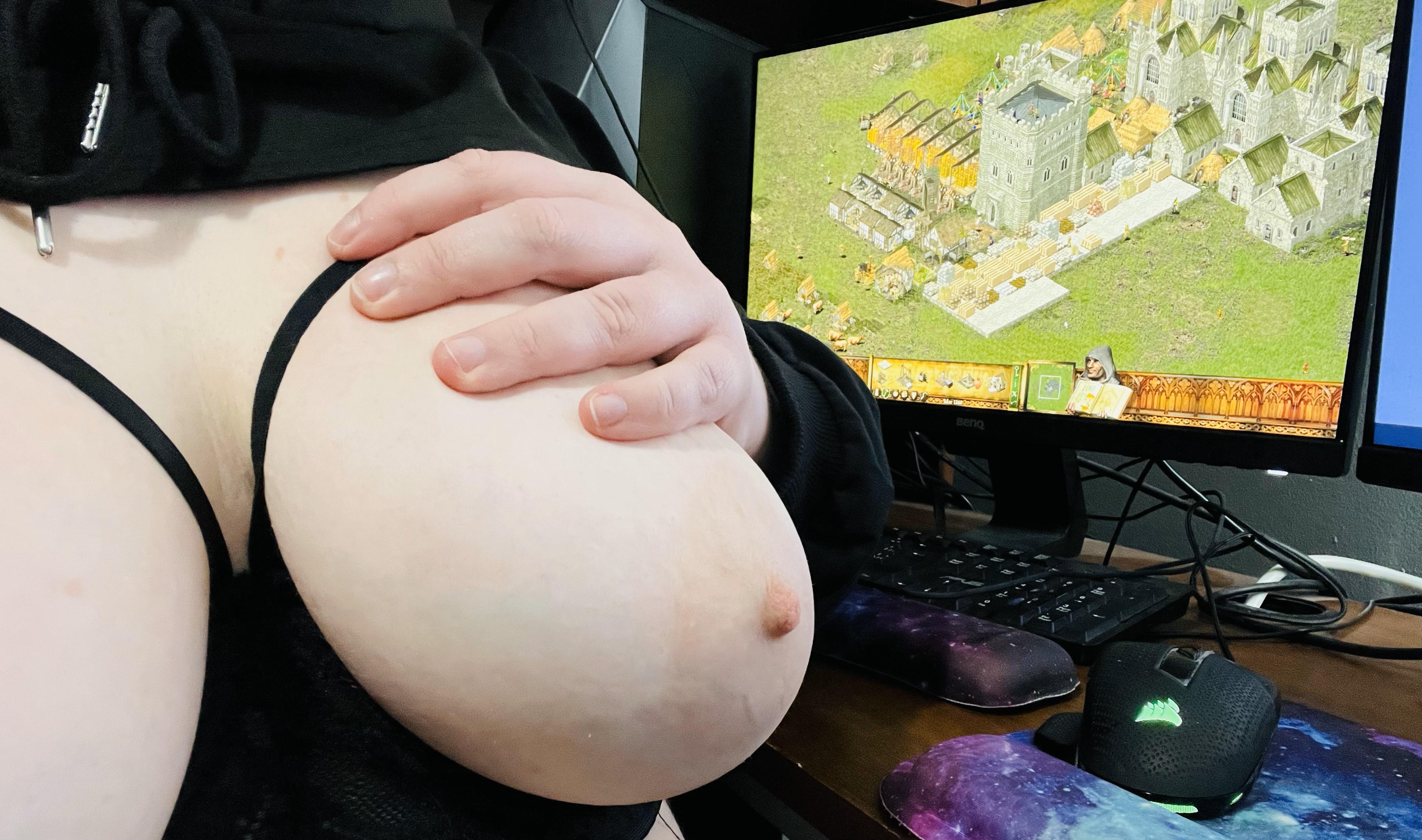 RGB Gamer Girl Tease: Naughty Streamer Plays with Herself – 2026 Porn