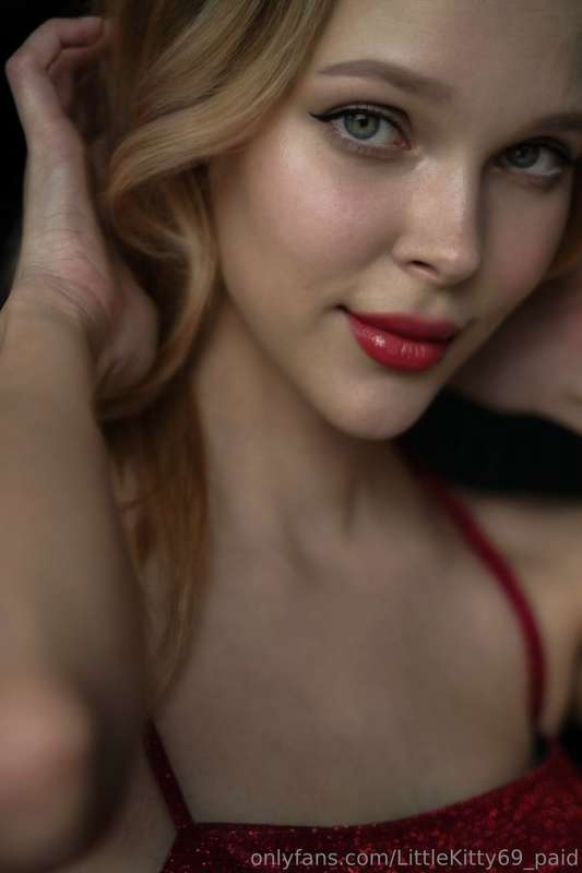Little Kitty’s Pixelated Pleasure: A Gamer’s Secret Desire Unleashed