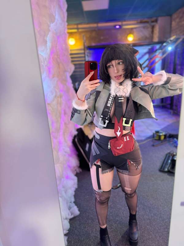 Cosplay Gamer Girl XXX: Unleashing Nerd Porn Passion
