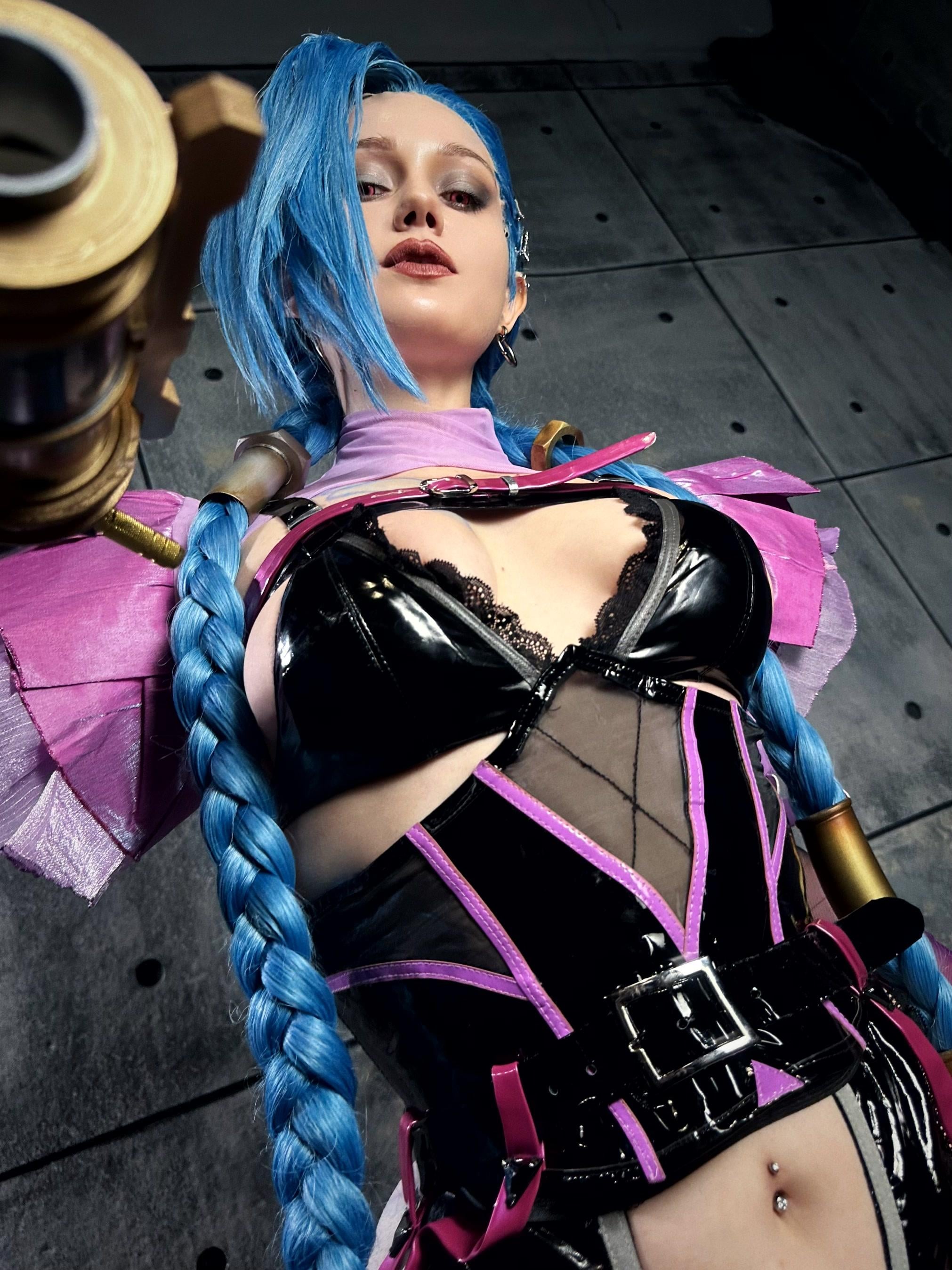 Jinx Gets Wild by JyuSan – Nerdy Cosplay Girl Leak