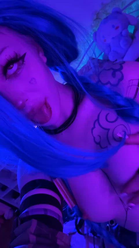 Cosplay Chaos with Jinx: A Sassy Arcane Encounter