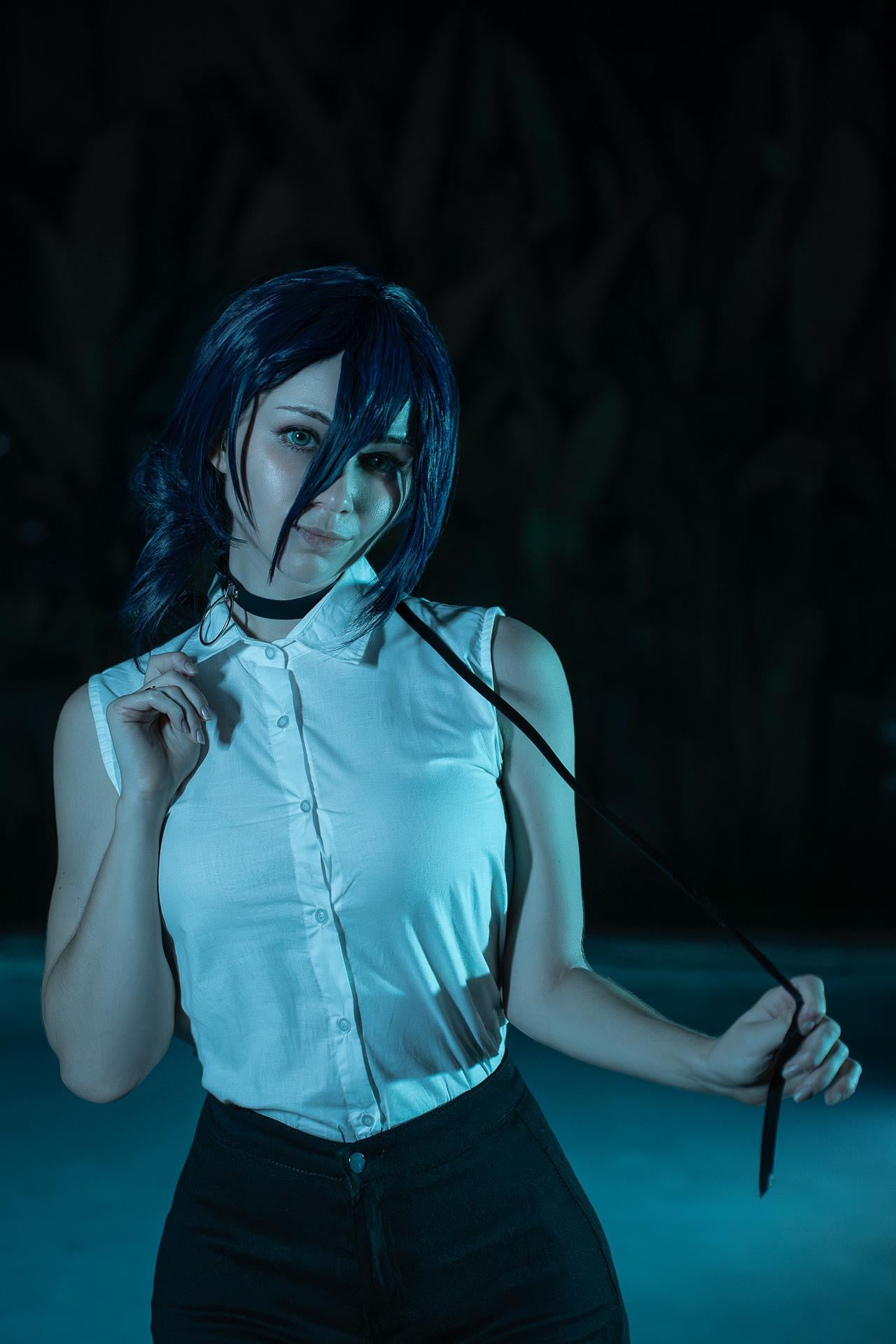 Nancy Novikova’s Sizzling Reze Chainsaw Man Cosplay