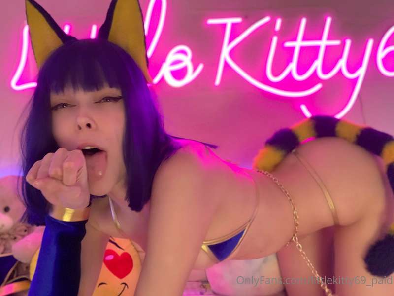 Purrfectly Obedient – Littlekitty69’s Cosplay Domination