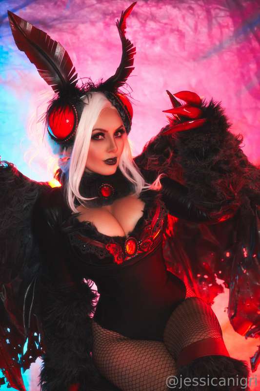 Jessica Nigri – Happy Halloween Mothwoman Leak (5/19) – Cosplay Porn