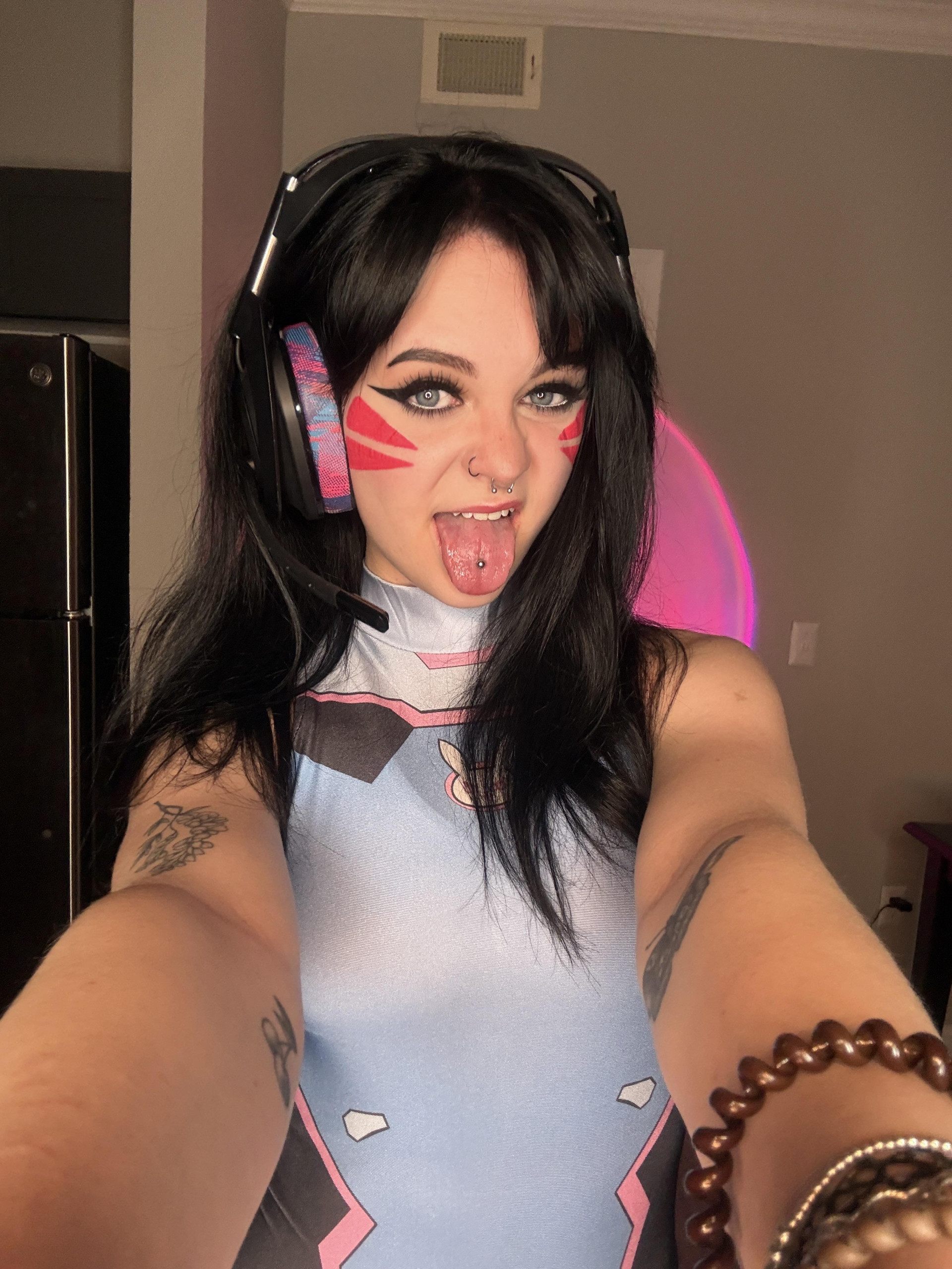 DVA’s Sultry Cosplay Makes Our Hearts Skip a Beat