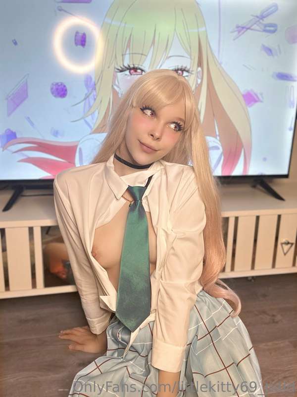 littlekitty69_paid – Lost in the Game: A Cosplay Adventure