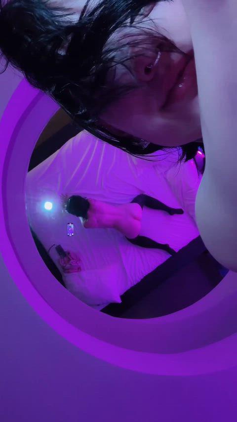 Mirror View Nerd Porn: Enjoy the Cumbersome Young Hamster Scene