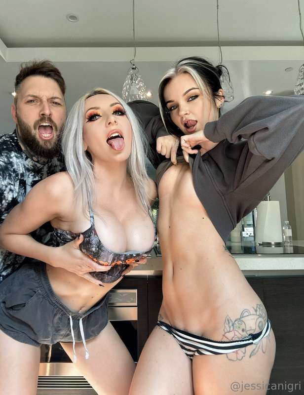 Jessica Nigri – BNB Encounter & Playful Vibes 🥵