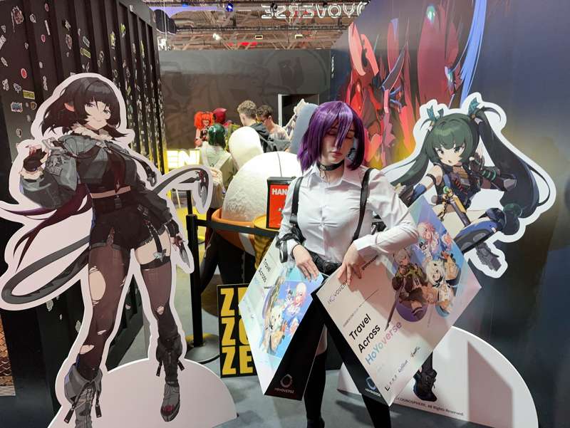 Gamescom 2024 Cosplay Leak: Gamer Girl Gets Wild (4/7) 🔥