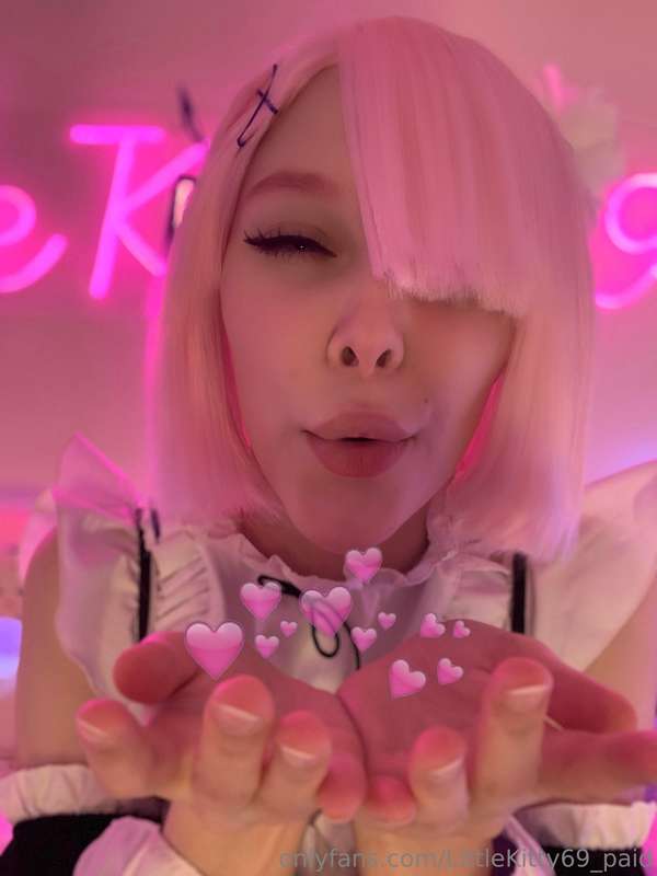 Lost in a Thousand Kisses: littlekitty69_paid’s Sizzling Cosplay Encounter