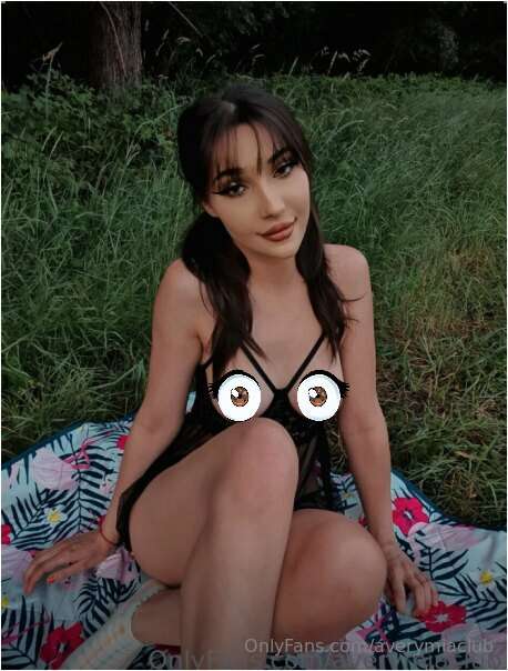 Avery Unleashes Nerd Porn Chaos: Unbridled Cosplay Passion