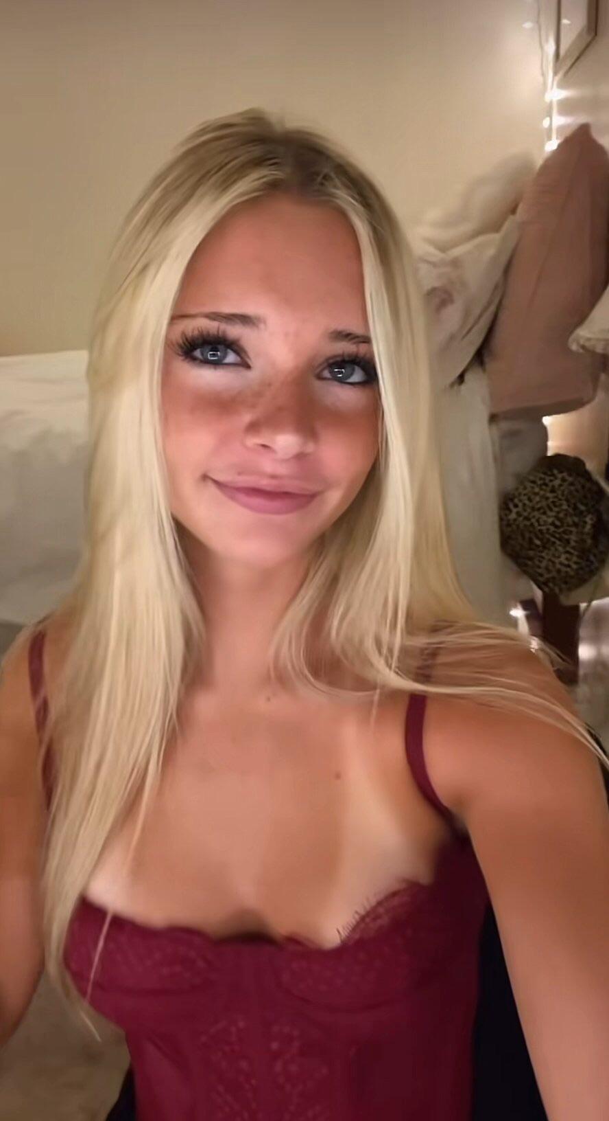 Raw & Deep: EGirl NSFW Fantasy – 2026’s Hottest Streamer Leak