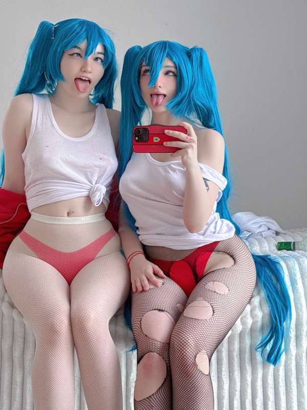 Cosplay Geek Porn: Intense Female Gamer Leak – 🍑🍆😫🤤 (2/6)
