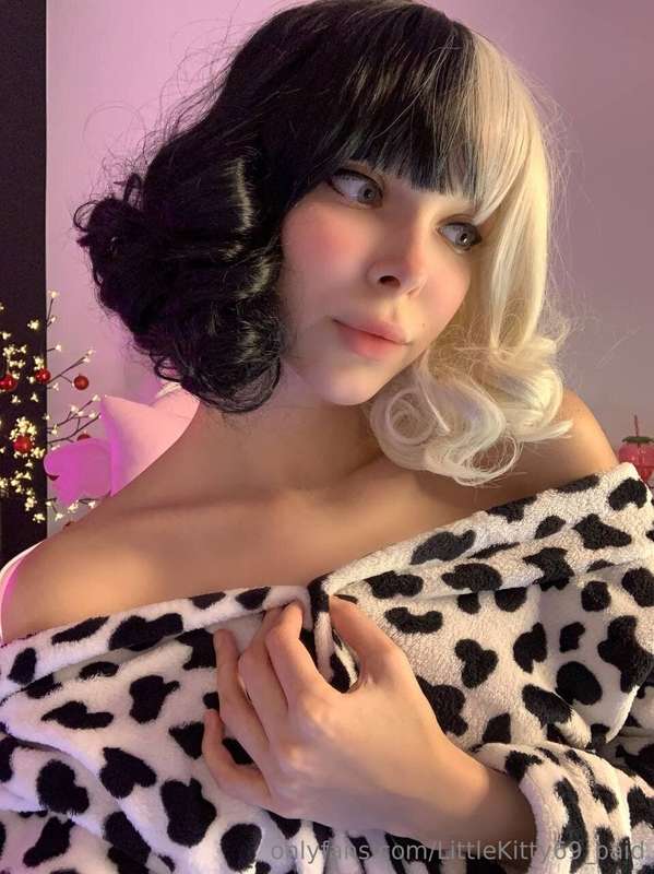 littlekitty69_paid – Unleashing Her Cruella: Cosplay Chaos & Nerdy Rebellion