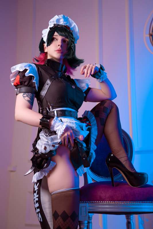 Spellbound Cosplay Nerd Seduction: Ellen Joe’s Captivating Spell