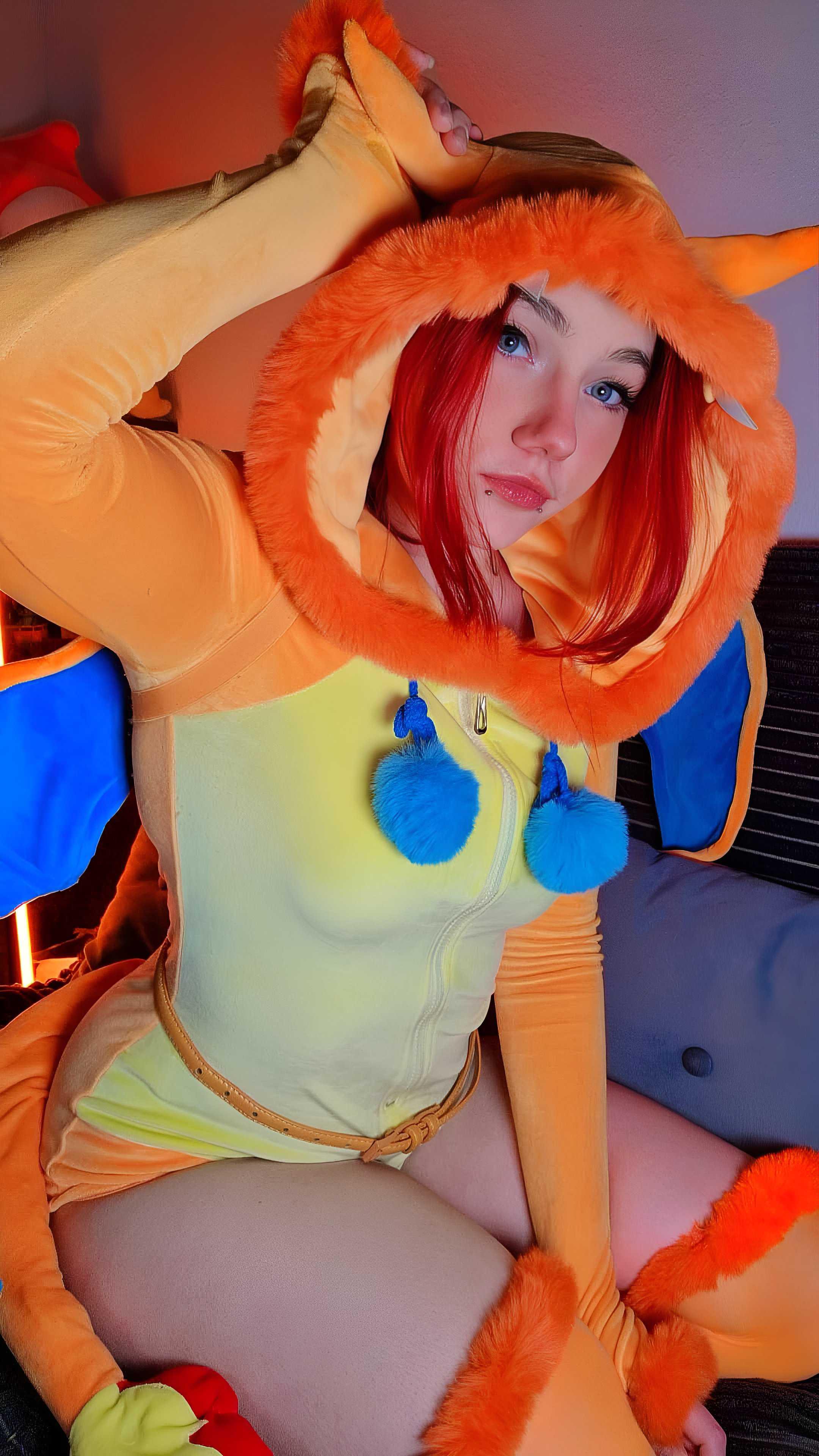 Sexy Naughty Gamer Girls Play with Themselves – Charizard NSFW