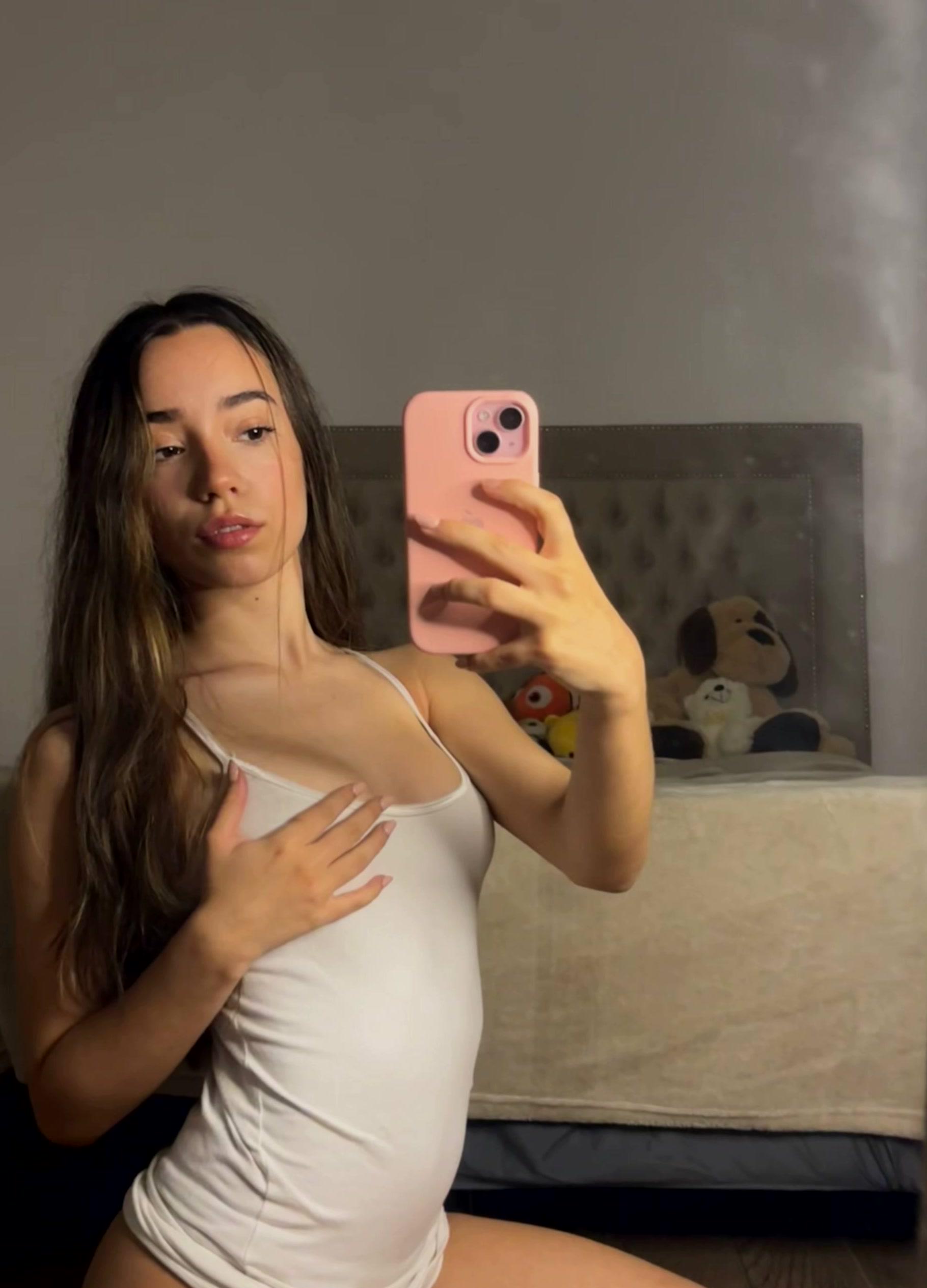 Freshly 18: EGirl Cosplay Leak – Pastel Goth Streaming Porn 2026