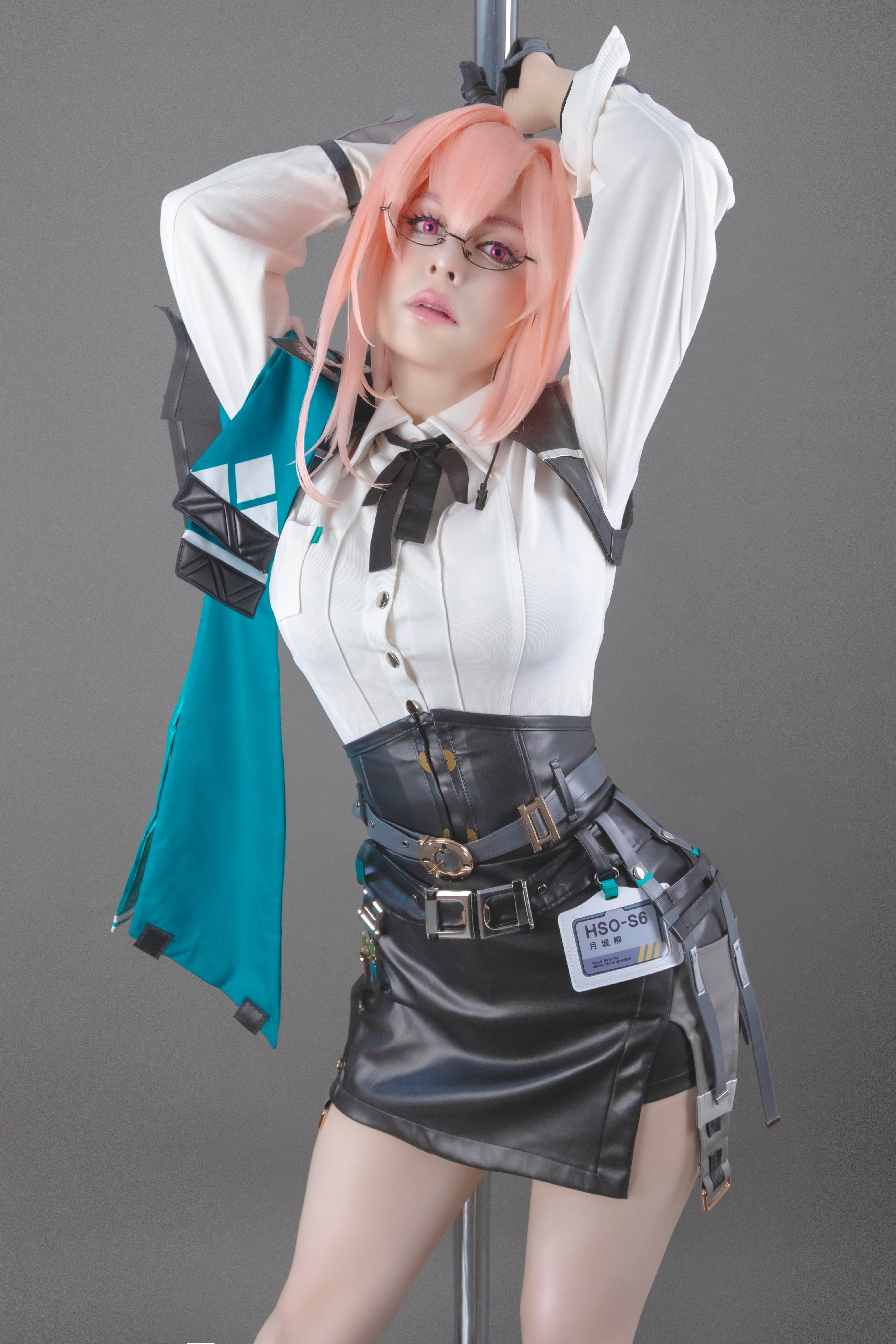 Steamy Yanagi Cosplay Girl Fun