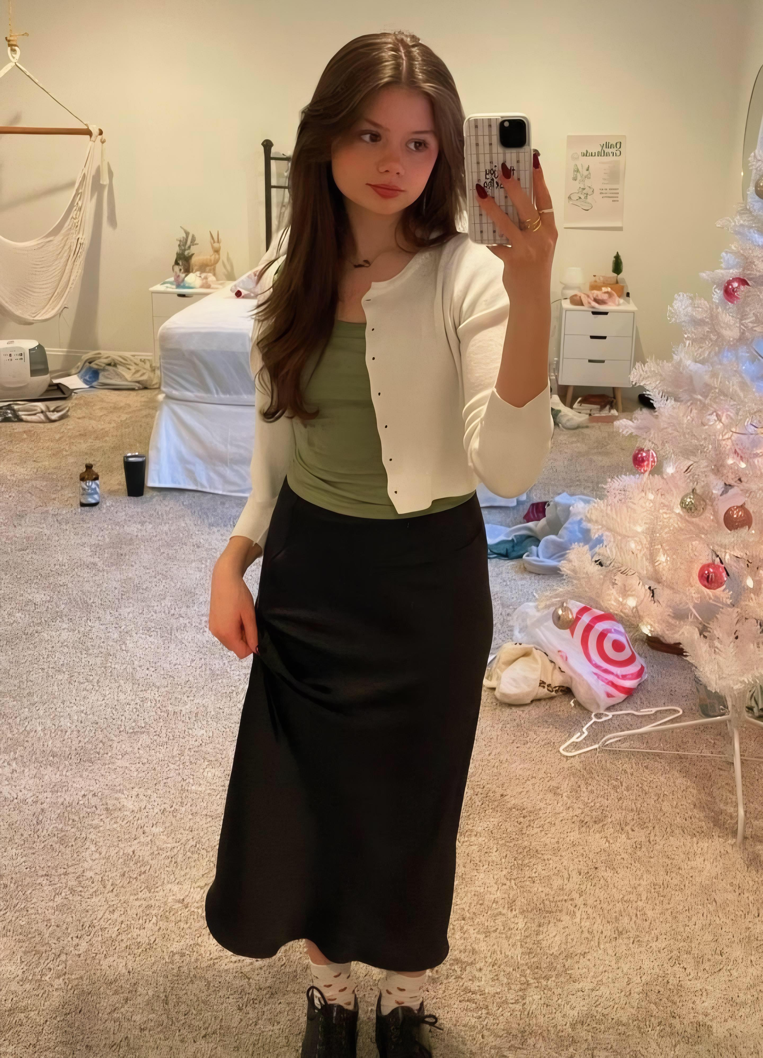 Sweet 18-Year-Old Cosplay Cutie Craves All-Nighter Adventure