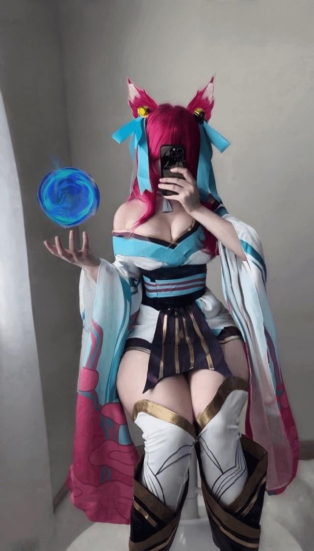 Spirit Blossom Ahri Cosplay Leaked