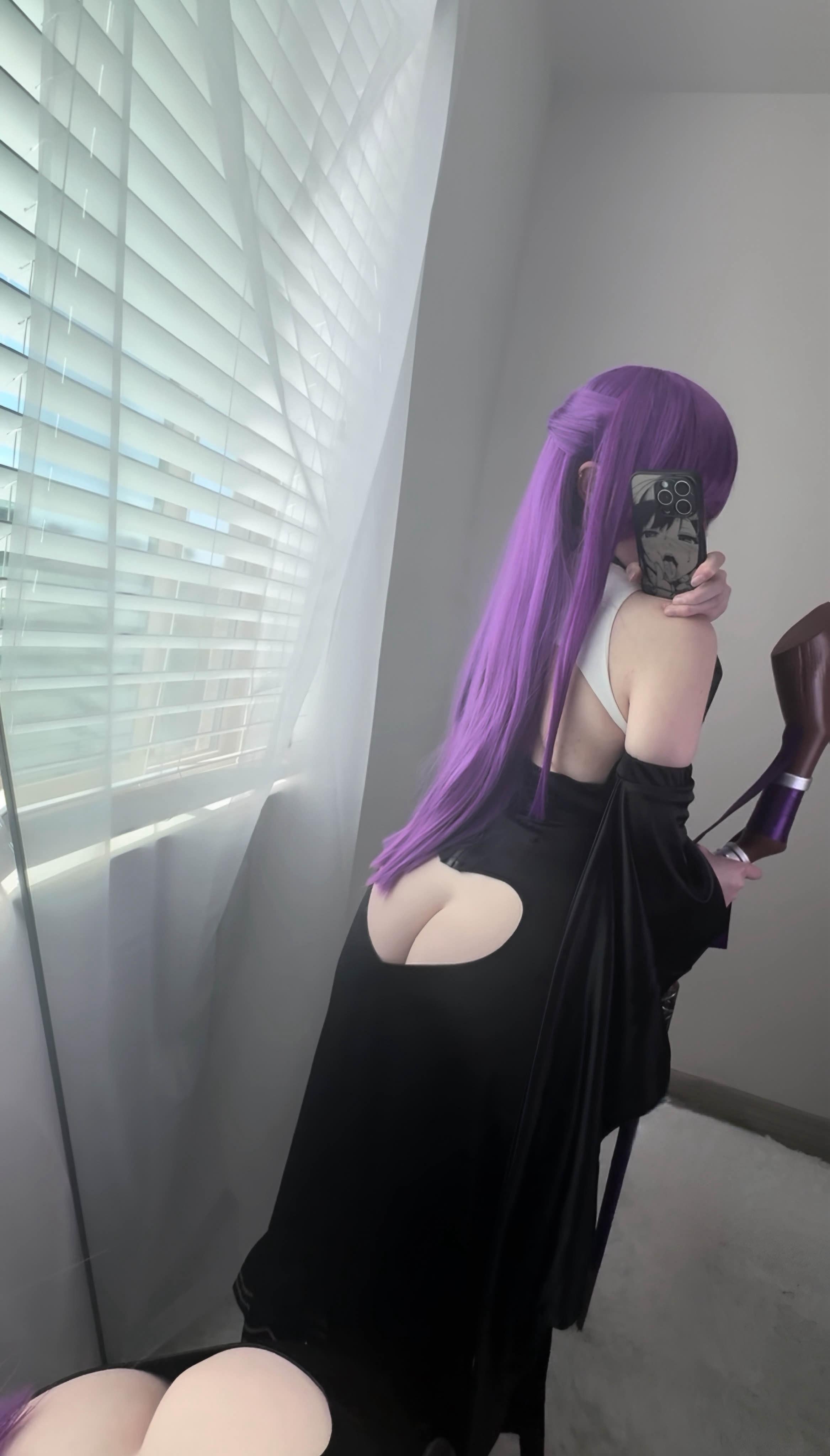 Lewd Frieren Cosplay by KLTt3y