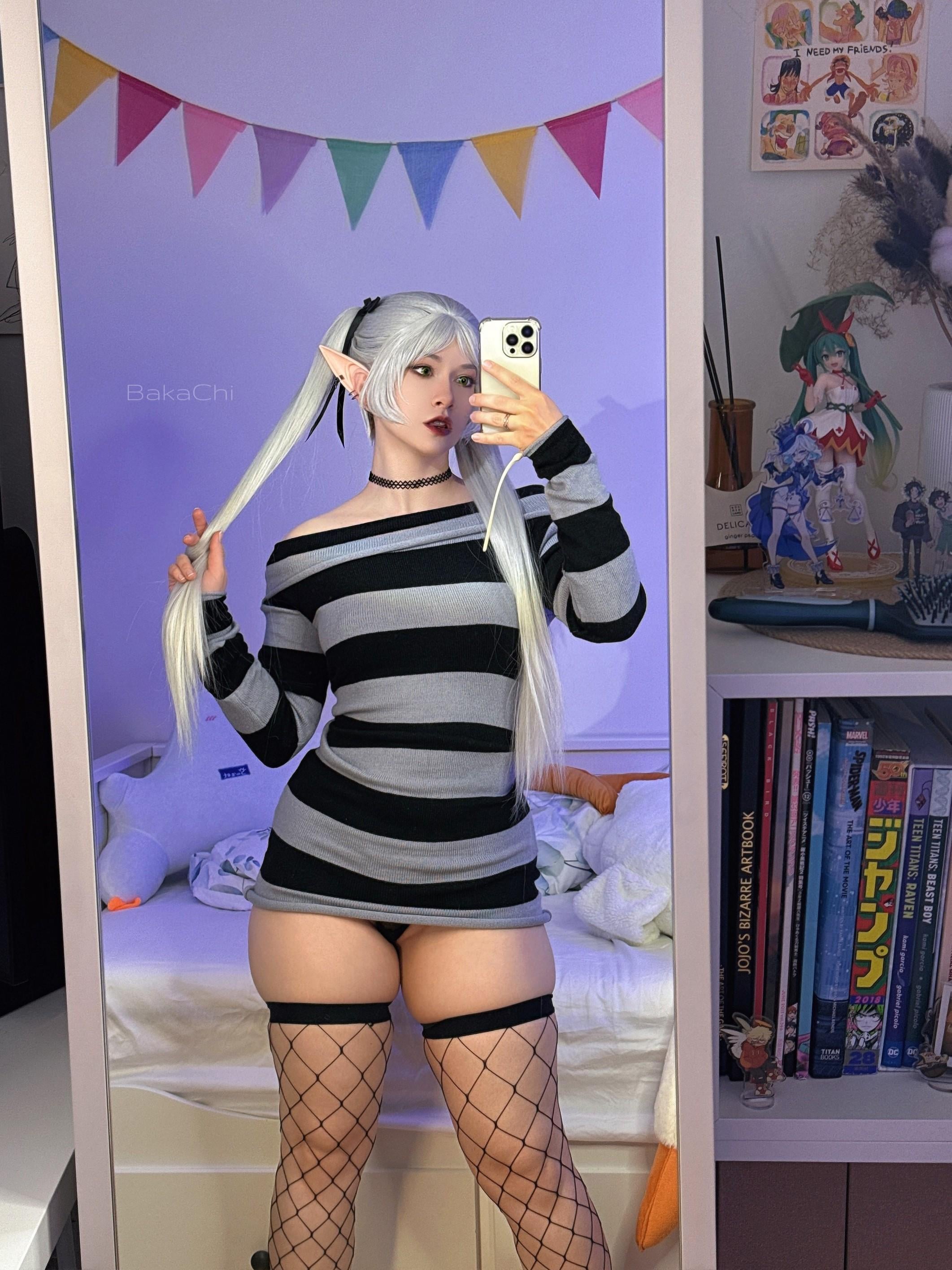 Lewd Frieren Cosplay by BakaChi – Gamer Girl Action