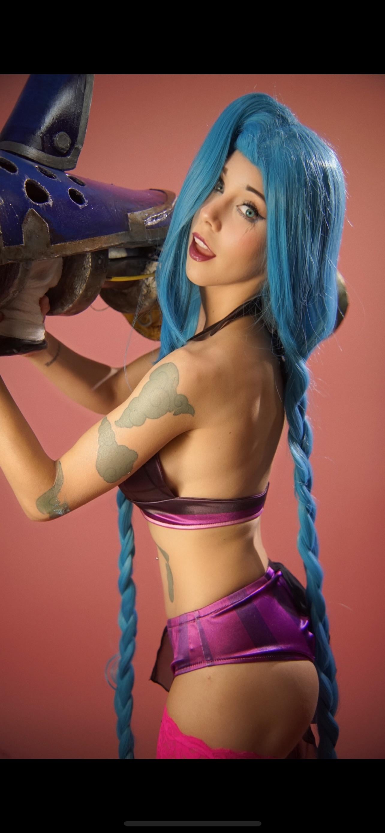 Sexy Jinx League of Legends Cosplay
