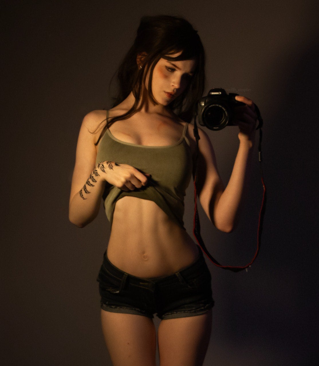 Sexy Cosplay Cutie Ellie – Mollb’s Nerd Porn Perfection