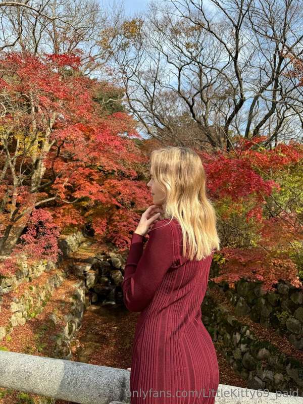 littlekitty69_paid: Lost in the Moment – Cosplay & Quiet Bliss