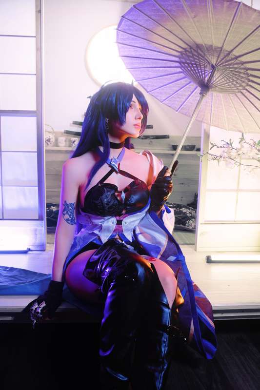 Acheron’s Pre-View: Cosplay Gamer Girl Gets Hot ? (1/4)