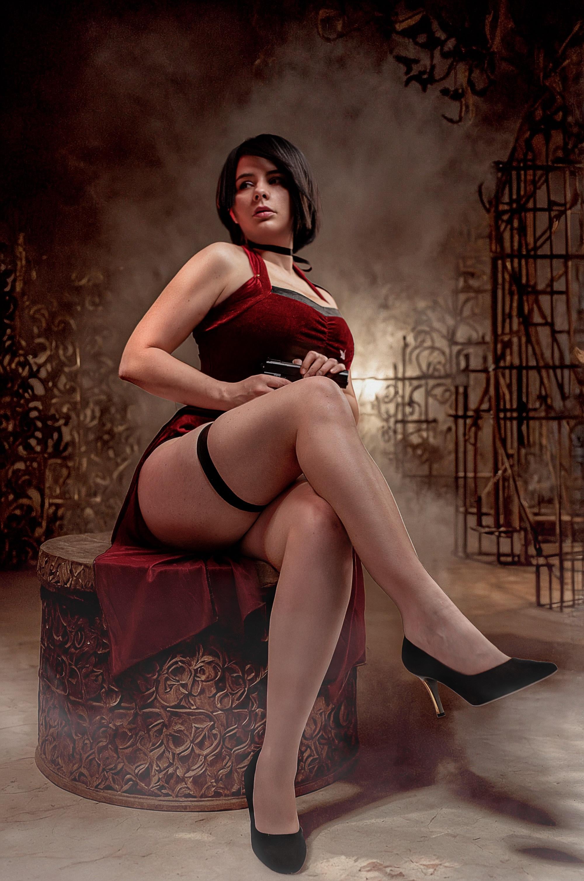 Ada Wong Cosplay heats up by Shtein_V