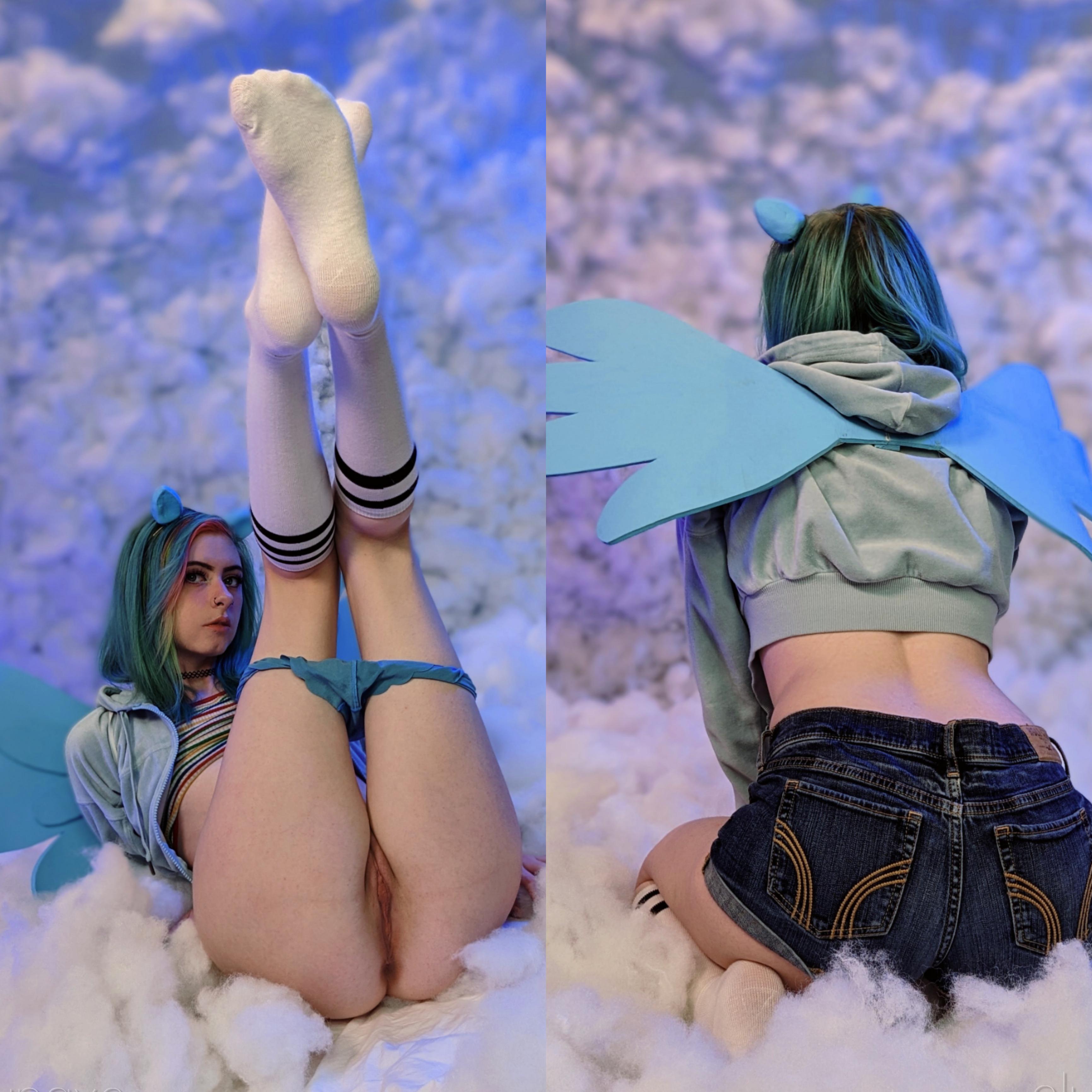 Rainbow Dash Cosplay Slut Gets Her Nerdy Glasses Covered in Cum