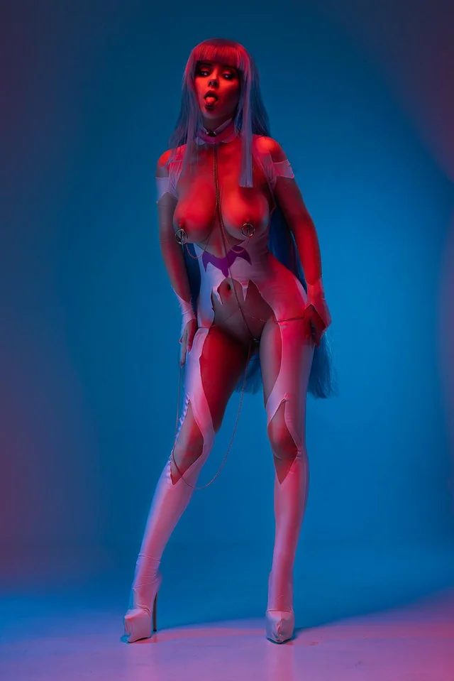HellyValentine MeMeMe cosplay gamer girl porn with glasses