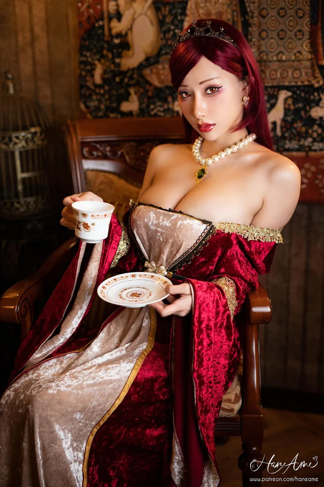 Hane Ame’s Mushoku Tensei Hilda Cosplay Turns Nerd Fantasy into Lewd Reality