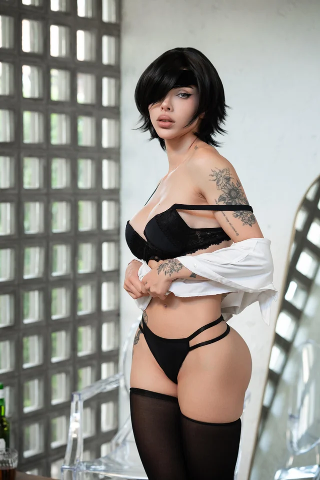 Himeno Cosplay Nude Tease That Hits Every Nerd Fetish Button