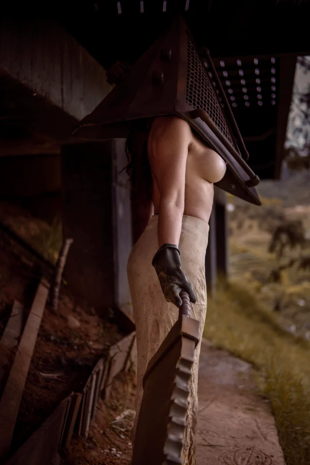 Pyramid Head MarPlayX Silent Hill cosplay gets pounded in retro gamer porn