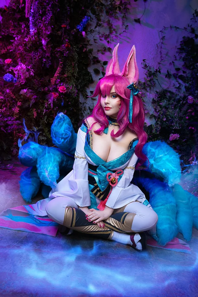 HellyValentine’s Ahri cosplay turns League of Legends into raw gamer girl nude fantasy