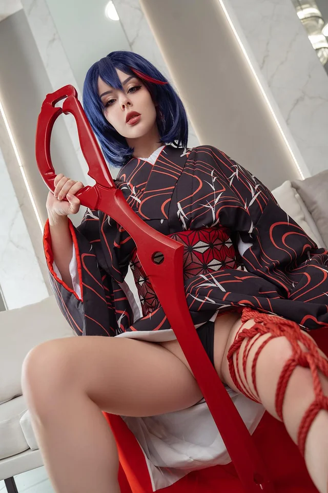 HellyValentine’s Ryuko Matoi cosplay strips down for nerd fetish fans