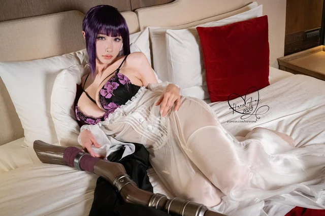 Fern cosplay glasses tease from Frieren Beyond Journey’s End by HaneAme