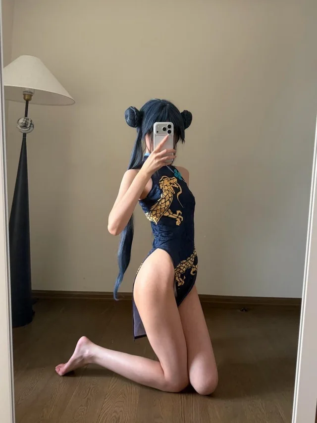 Kisaki Blue Archive Cosplay Nerd Girl Glasses Porn Solo Tease